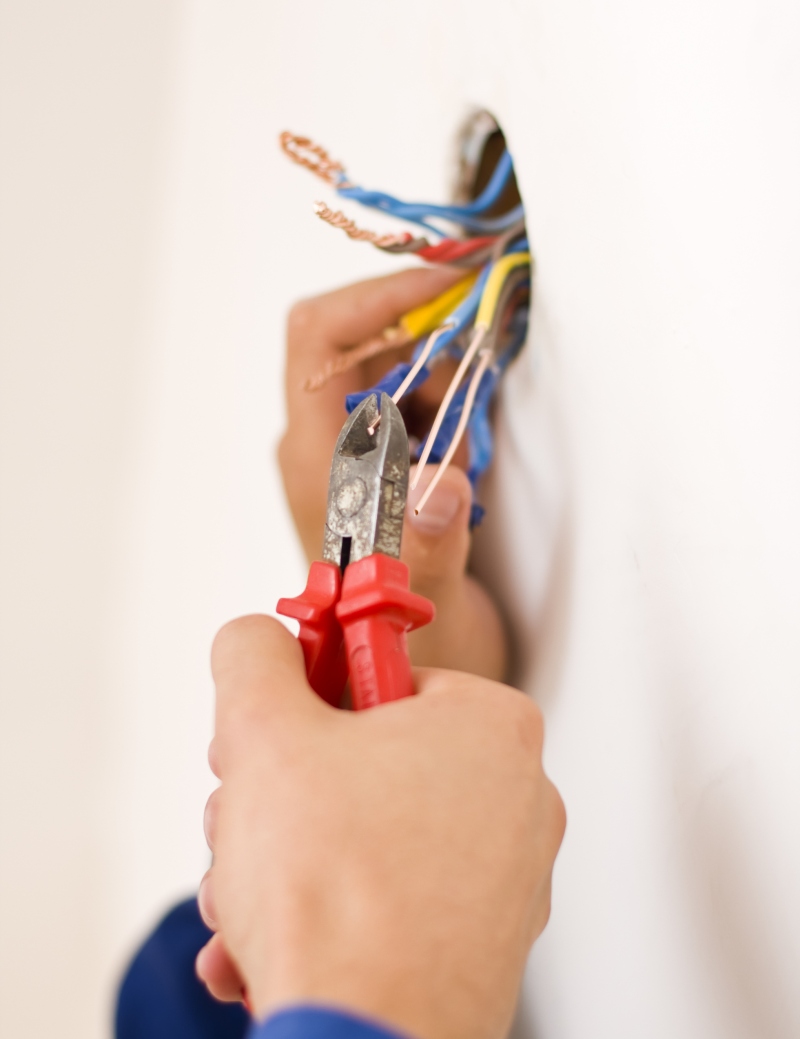 Electricians Thames Ditton, Weston Green, KT7